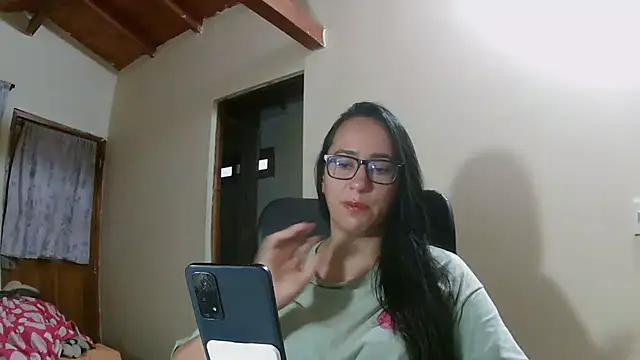 brittanycheeks online show from March 1, 11:18 pm