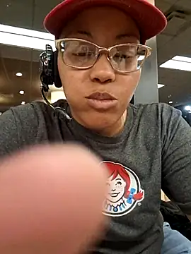 Snapshot of samone9 chatting on February 10, 1:14 am samone9 online show from February 10, 1:14 am