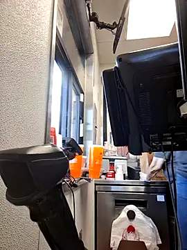 Snapshot of samone9 chatting on March 13, 7:28 pm samone9 online show from March 13, 7:28 pm