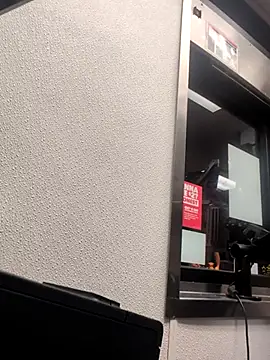 Snapshot of samone9 chatting on February 21, 11:50 pm samone9 online show from February 21, 11:50 pm