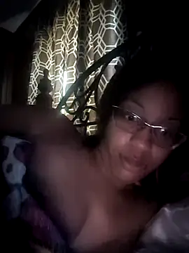 Snapshot of samone9 chatting on March 24, 3:39 pm samone9 online show from March 24, 3:39 pm