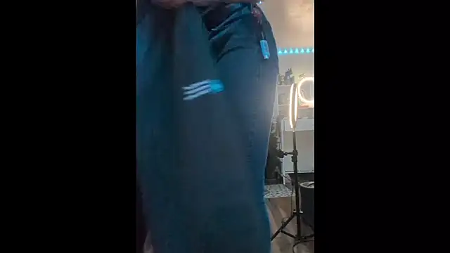 Snapshot of samone9 chatting on March 27, 11:26 pm samone9 online show from March 27, 11:26 pm