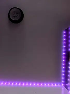 Snapshot of samone9 chatting on April 3, 7:12 pm samone9 online show from April 3, 7:12 pm