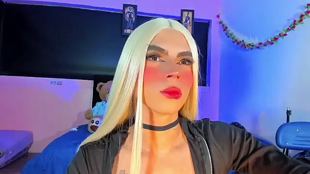 rosedewitt online show from February 7, 11:23 am