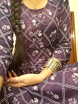 Snapshot of Ruchi-34 chatting on June 11, 2:00 am Ruchi-34 online show from June 11, 2:00 am