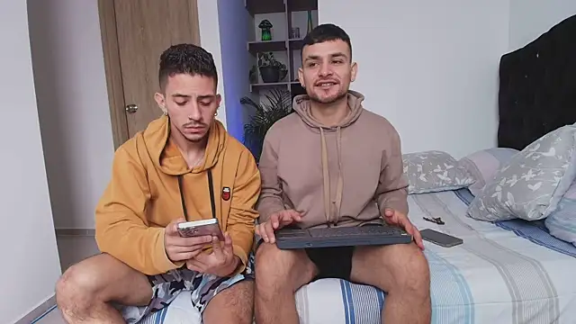 Aron-santoro online show from January 6, 2:54 pm