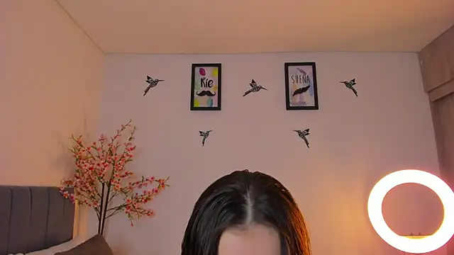 Snapshot of im_sarah34 chatting on January 8, 3:40 am im sarah34 online show from January 8, 3:40 am