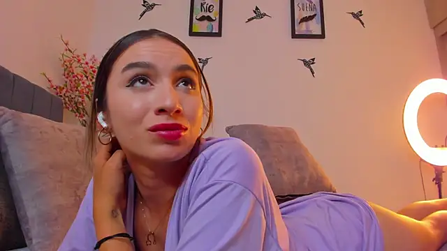 Snapshot of im_sarah34 chatting on January 25, 8:00 am im sarah34 online show from January 25, 8:00 am