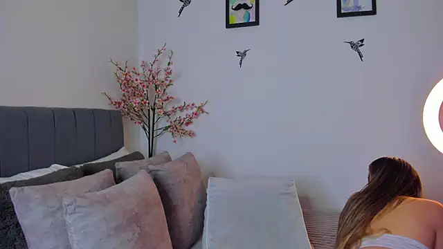 Snapshot of im_sarah34 chatting on January 27, 9:11 pm im sarah34 online show from January 27, 9:11 pm