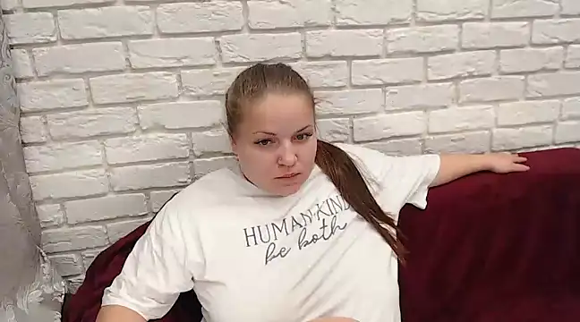 Crazyy girl  online show from February 25, 5:36 pm