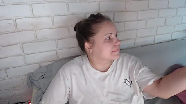 Crazyy girl  online show from October 9, 5:11 pm