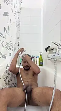 Snapshot of vinzpnr210 chatting on December 16, 2:27 pm vinzpnr210 online show from December 16, 2:27 pm