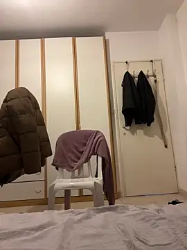 Snapshot of vinzpnr210 chatting on March 7, 10:07 pm vinzpnr210 online show from March 7, 10:07 pm