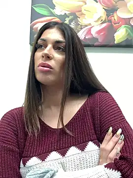 EvaRaynes online show from December 7, 6:54 am