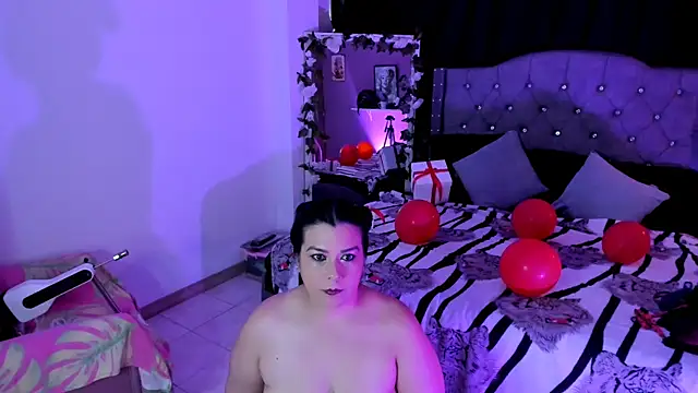 Snapshot of martina_foxy_ chatting on February 14, 12:36 pm martina foxy online show from February 14, 12:36 pm