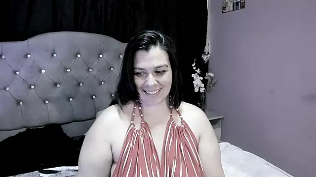 Snapshot of martina_foxy_ chatting on February 16, 3:16 pm martina foxy online show from February 16, 3:16 pm