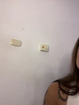 Snapshot of ivanna_rivera chatting on January 17, 11:08 pm ivanna rivera online show from January 17, 11:08 pm