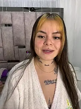 Snapshot of ivanna_rivera chatting on February 21, 6:42 pm ivanna rivera online show from February 21, 6:42 pm