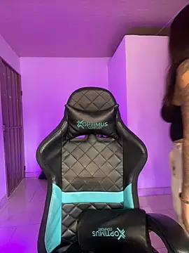 Snapshot of ivanna_rivera chatting on March 5, 3:41 pm ivanna rivera online show from March 5, 3:41 pm