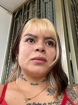 Snapshot of ivanna_rivera chatting on March 26, 3:17 pm ivanna rivera online show from March 26, 3:17 pm