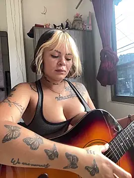 Snapshot of ivanna_rivera chatting on April 8, 8:53 pm ivanna rivera online show from April 8, 8:53 pm