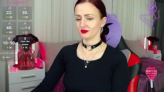 ElisaJane online show from December 6, 1:40 am