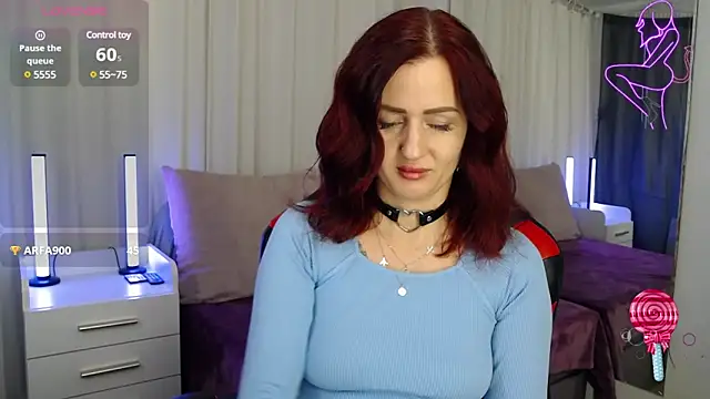 ElisaJane online show from December 22, 9:31 pm