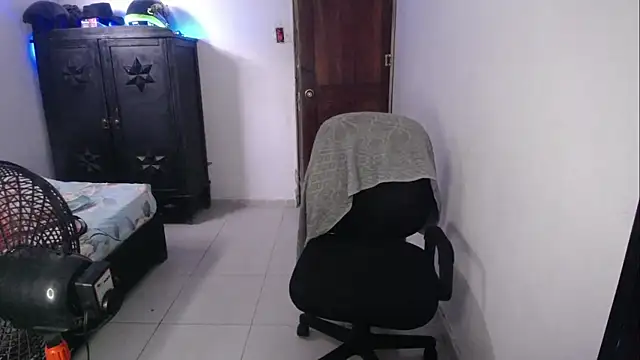 Sxntisaul   online show from February 8, 9:36 pm