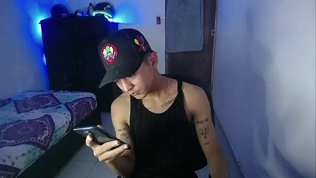 Sxntisaul   online show from February 17, 3:47 am