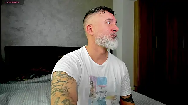 BlowMyXXL online show from January 31, 10:31 am