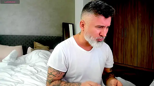 BlowMyXXL online show from February 15, 11:50 am