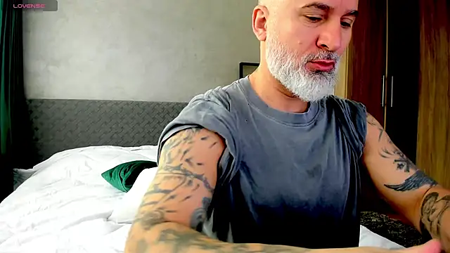 BlowMyXXL online show from February 28, 8:31 am