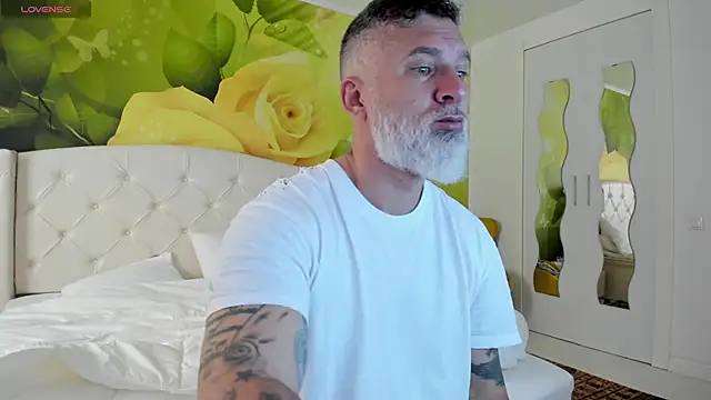 BlowMyXXL online show from March 29, 7:41 am