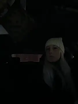 MerlinDave online show from February 4, 1:33 am