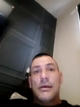 Snapshot of Markossx chatting on February 21, 1:56 pm Markossx online show from February 21, 1:56 pm