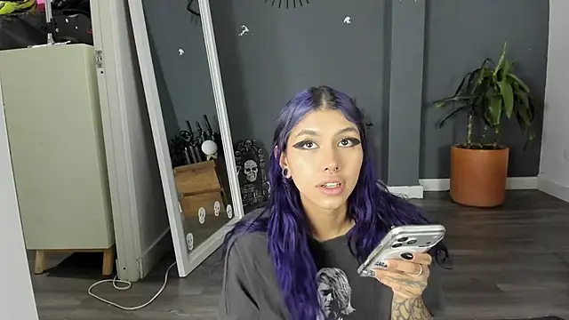 Raven Witch  online show from June 10, 6:07 pm