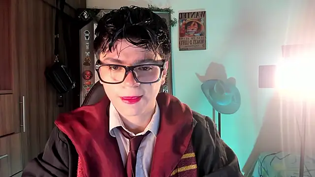 marckalexis online show from September 14, 1:49 am