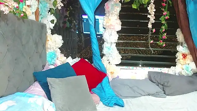 Karly coffe online show from February 12, 5:24 am