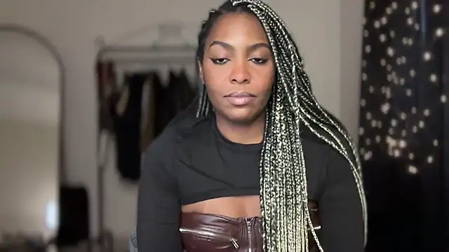 marisilva br online show from November 4, 8:30 pm