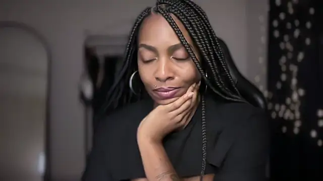 marisilva br online show from December 4, 2:43 am