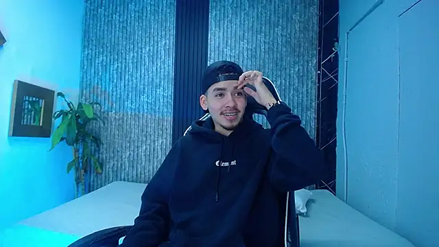 Mike 0233  online show from February 4, 3:56 am