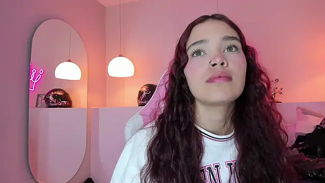 violeth hill online show from February 26, 4:47 am