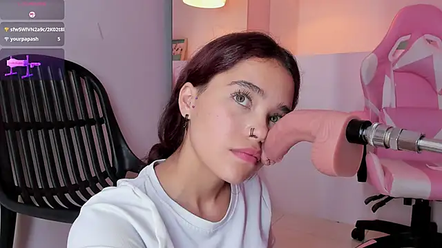 violeth hill online show from March 21, 10:39 pm