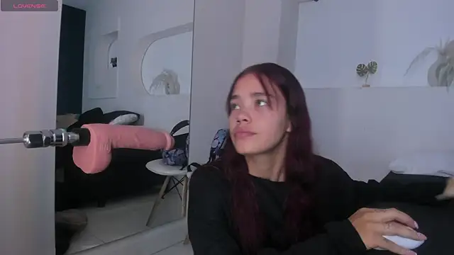 violeth hill online show from September 19, 1:34 pm