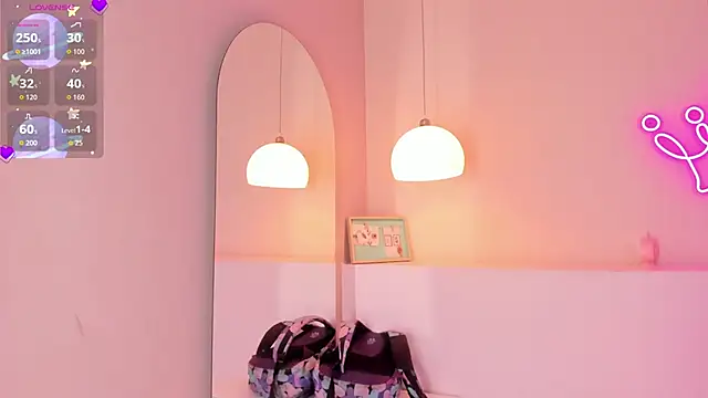 violeth hill online show from October 3, 8:06 pm