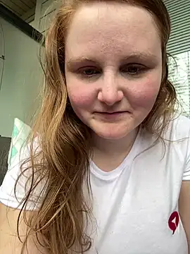 GingerSnap33 online show from February 23, 8:00 pm