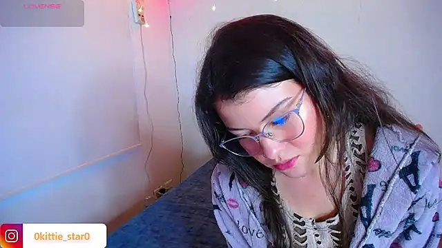 juli05star20 online show from December 20, 10:43 pm