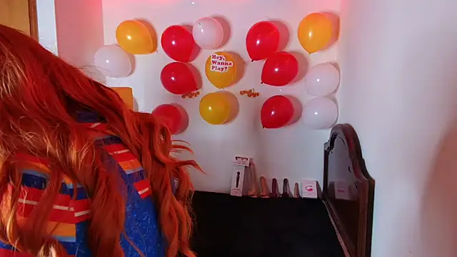 juli05star20 online show from October 31, 9:38 pm