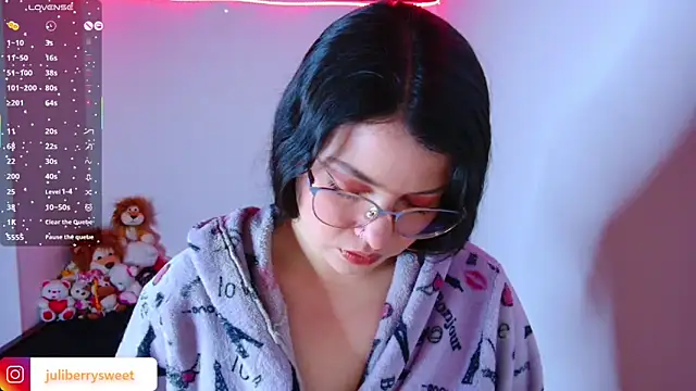 juli05star20 online show from November 9, 6:06 pm