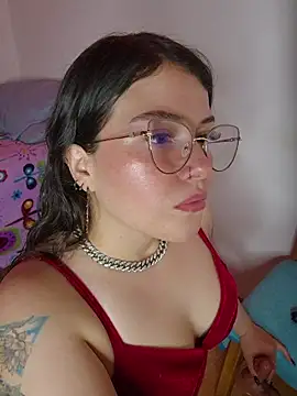 juli05star20 online show from February 19, 4:30 am